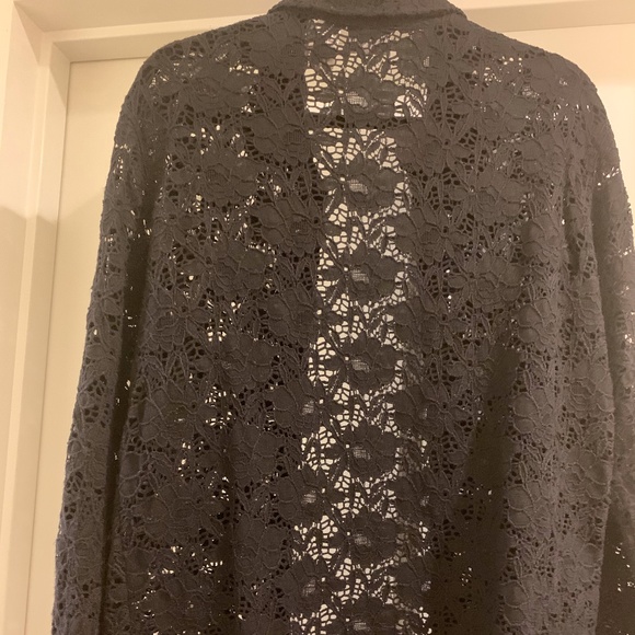 Black Cotton Lace Blouse - Picture 10 of 11